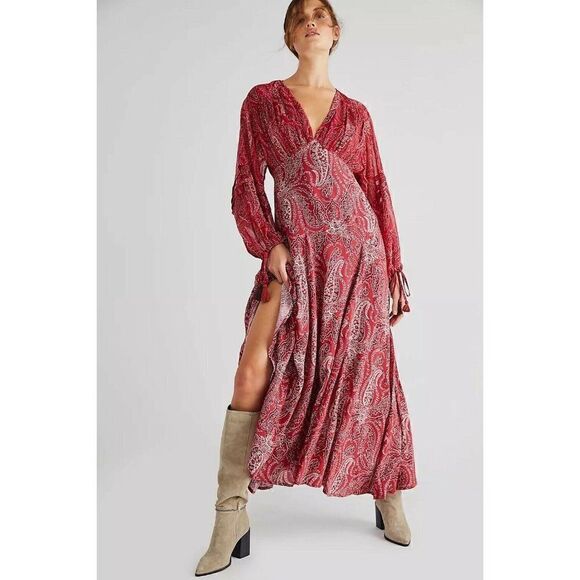 NEW FREE PEOPLE MIRAGE MAXI DRESS PAISLEY PRINTED LONG DRESS IN RUBY COMBO - Picture 1 of 6